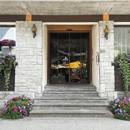 فندق Ambiente Mountain Style Saas Fee المظهر الخارجي الصورة
