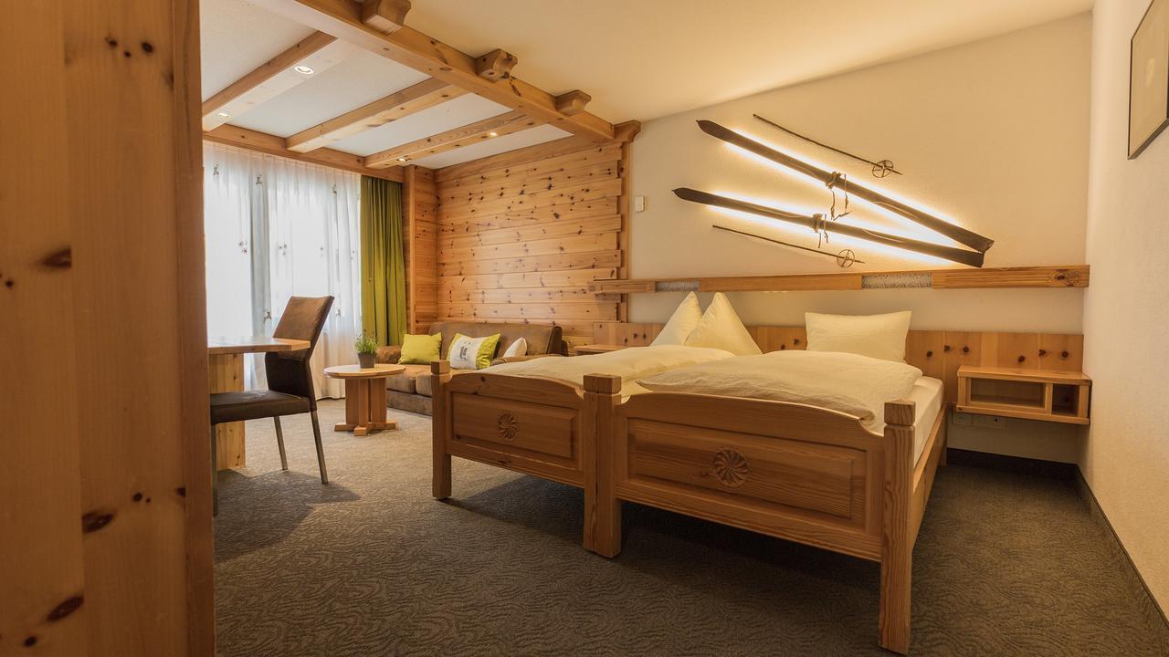 فندق Ambiente Mountain Style Saas Fee المظهر الخارجي الصورة